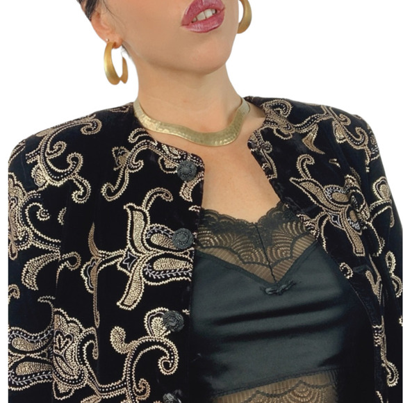 80's black velvet and gold blazer by NORTON McNAUGHTON Petites - Picture 8 of 12